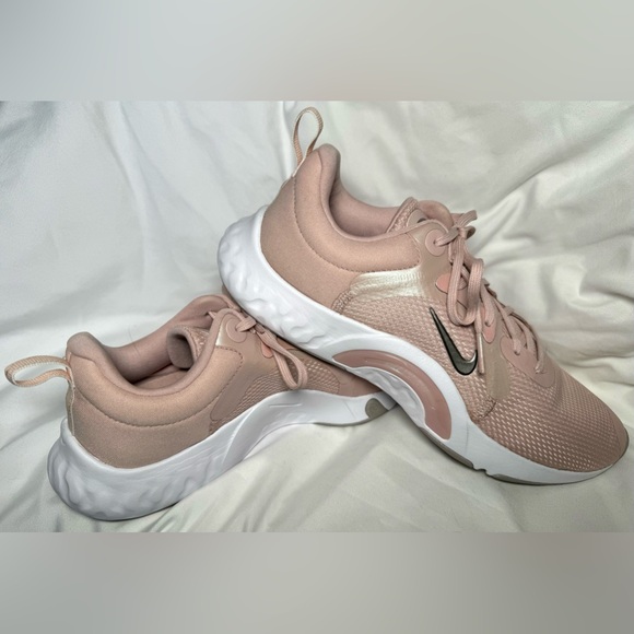 Nike Women's Renew In-Season TR 11 Training Shoes - Picture 2 of 4